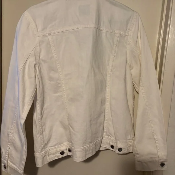 Old Navy White Jean Jacket Classic Design, Size Large, NWOT - Picture 2 of 3